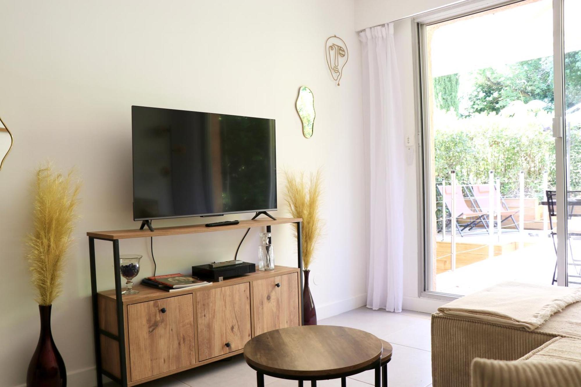 Sur 2 Niveaux Avec Terrasse A Appartement