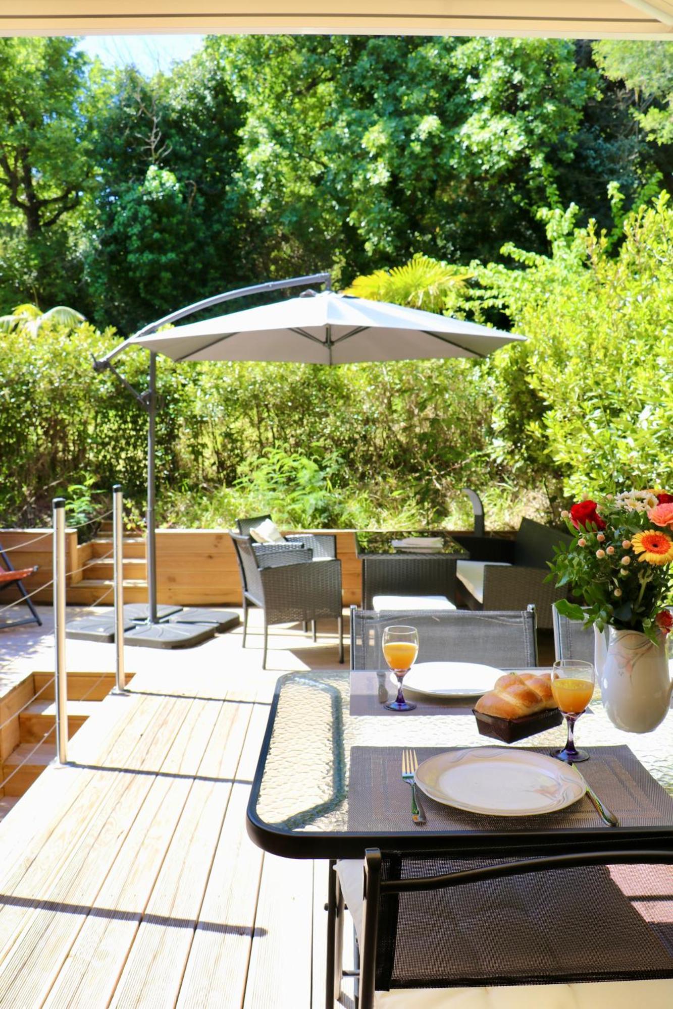 Sur 2 Niveaux Avec Terrasse A * Saint-Tropez